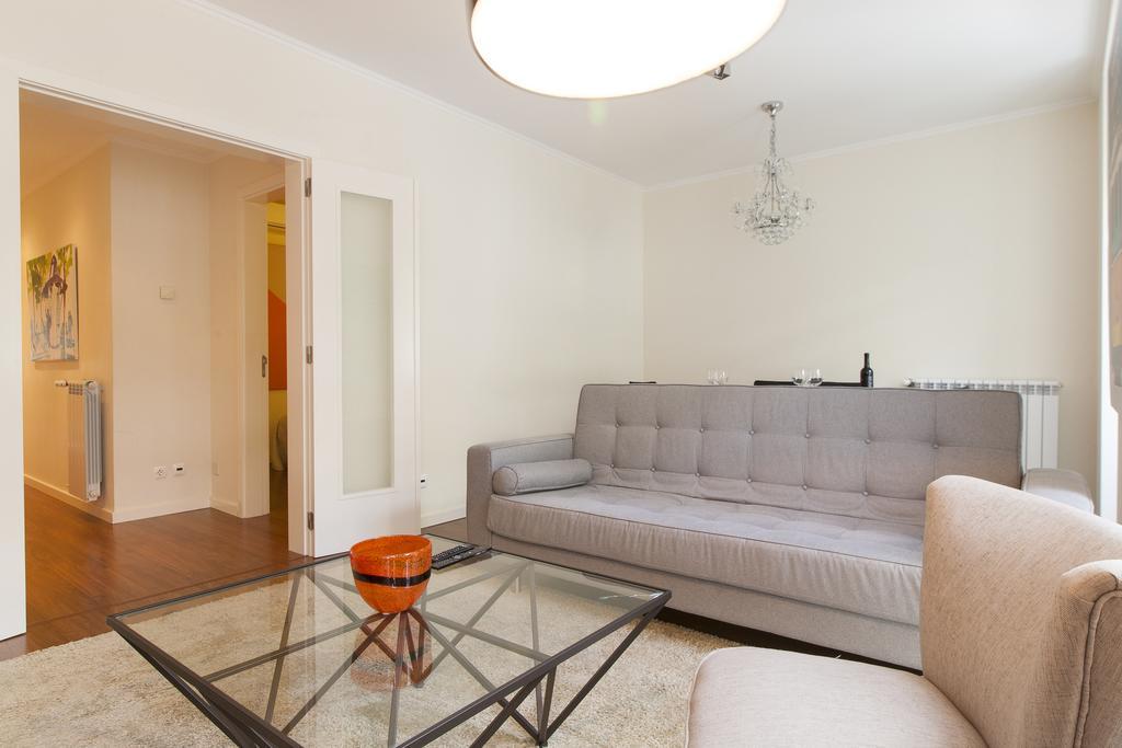 Joivy Stunning 3br Apt With Balcony, Nearby Saldanha Subway & Ist Apartamento Lisboa