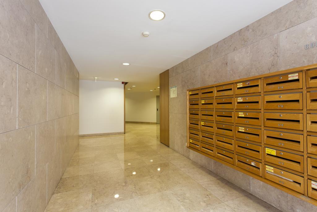 Joivy Stunning 3br Apt With Balcony, Nearby Saldanha Subway & Ist