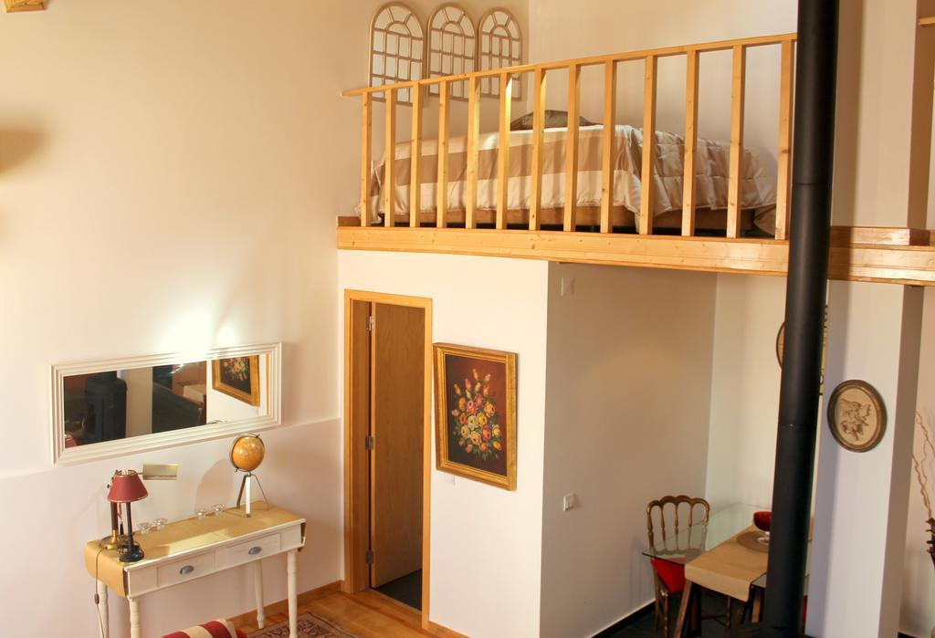 Bairro Alto House, By Timecooler