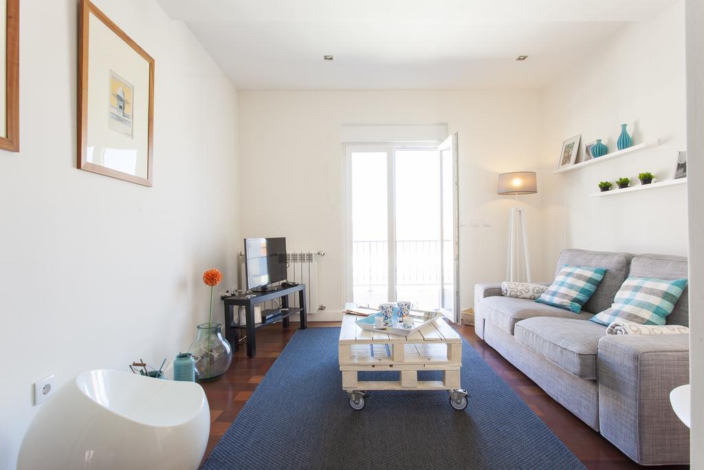 Joivy Joyful 2br With Terrace Nearby Sao Bento Palace Lisboa