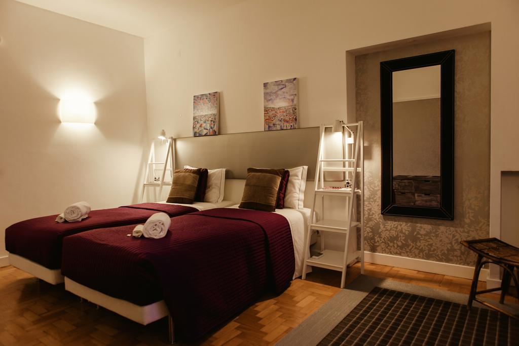 Thehouse 3*