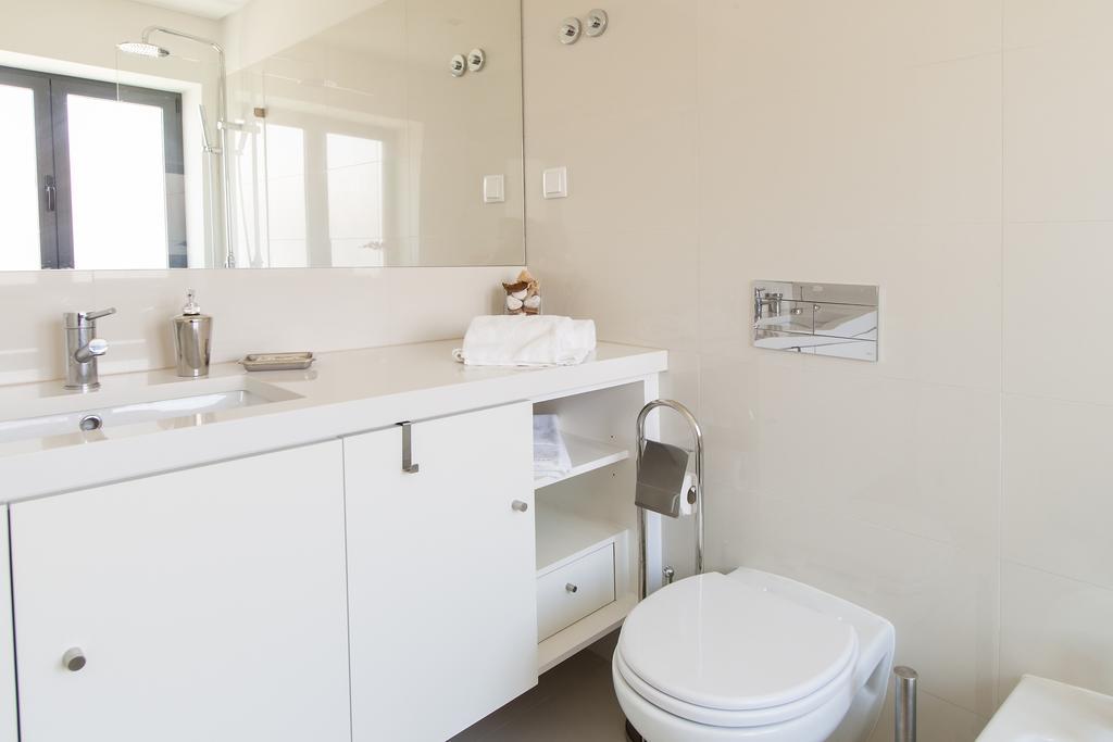 Joivy Lux And Spacious 1br With Huge Terrace, 5mins To Academy Of Sciences Apartamento Lisboa