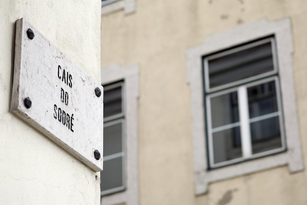 Lost :: Cais House 3*