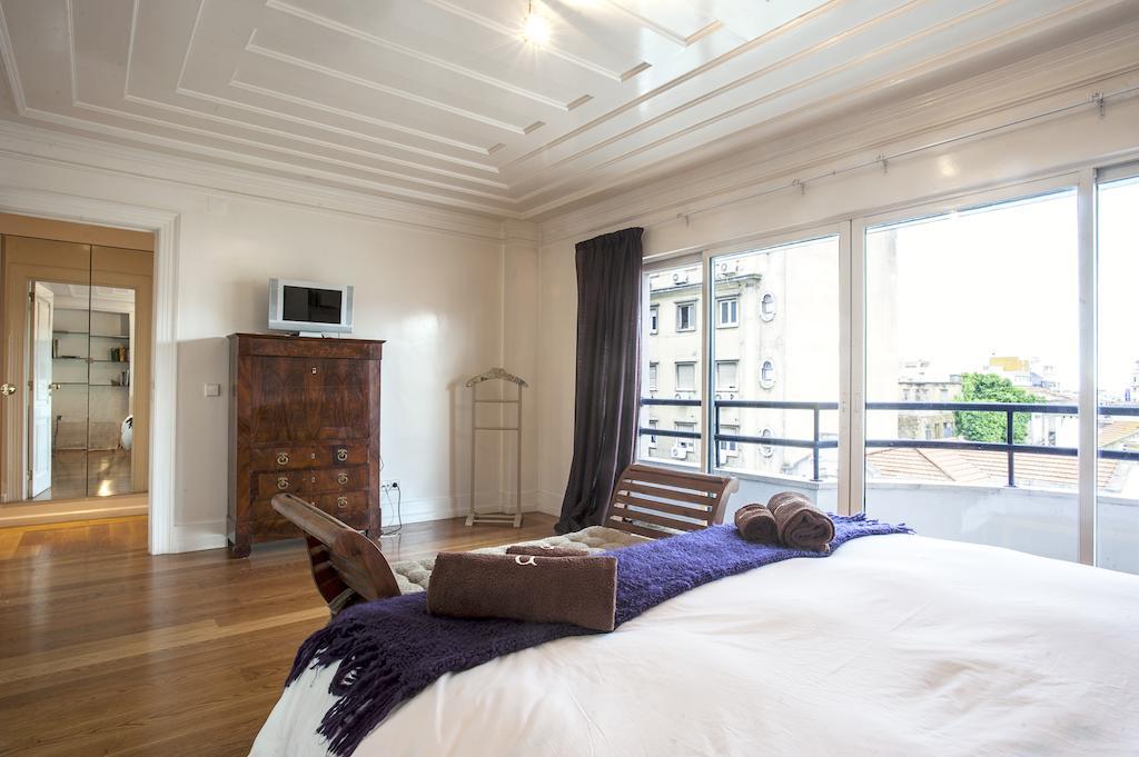 Portuguese Living Saldanha Prestige Lisboa