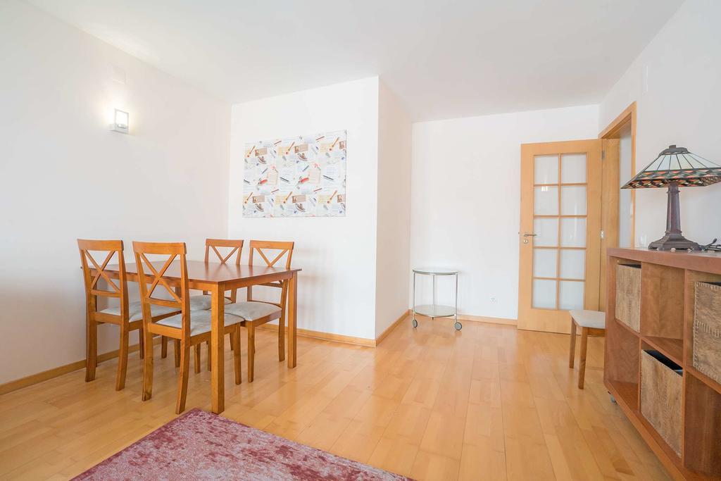 Apartamento 1-minute Walk To The Metro And 2 To The Supermarket *
