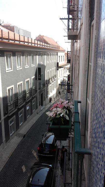 Chiado Place To Be
