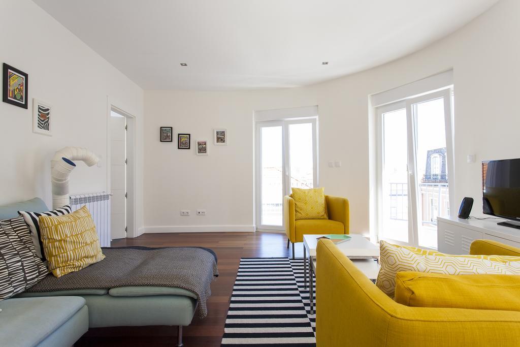 Joivy Joyful 2br With Terrace Nearby Sao Bento Palace *