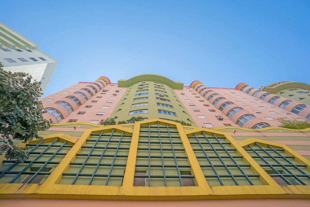 1-minute Walk To The Metro And 2 To The Supermarket Apartamento Lisboa