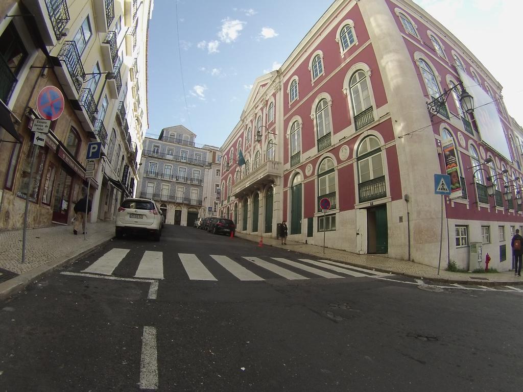 Window To Iii * Lisboa