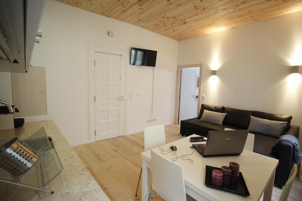 Charming Bairro Alto Apartamento *