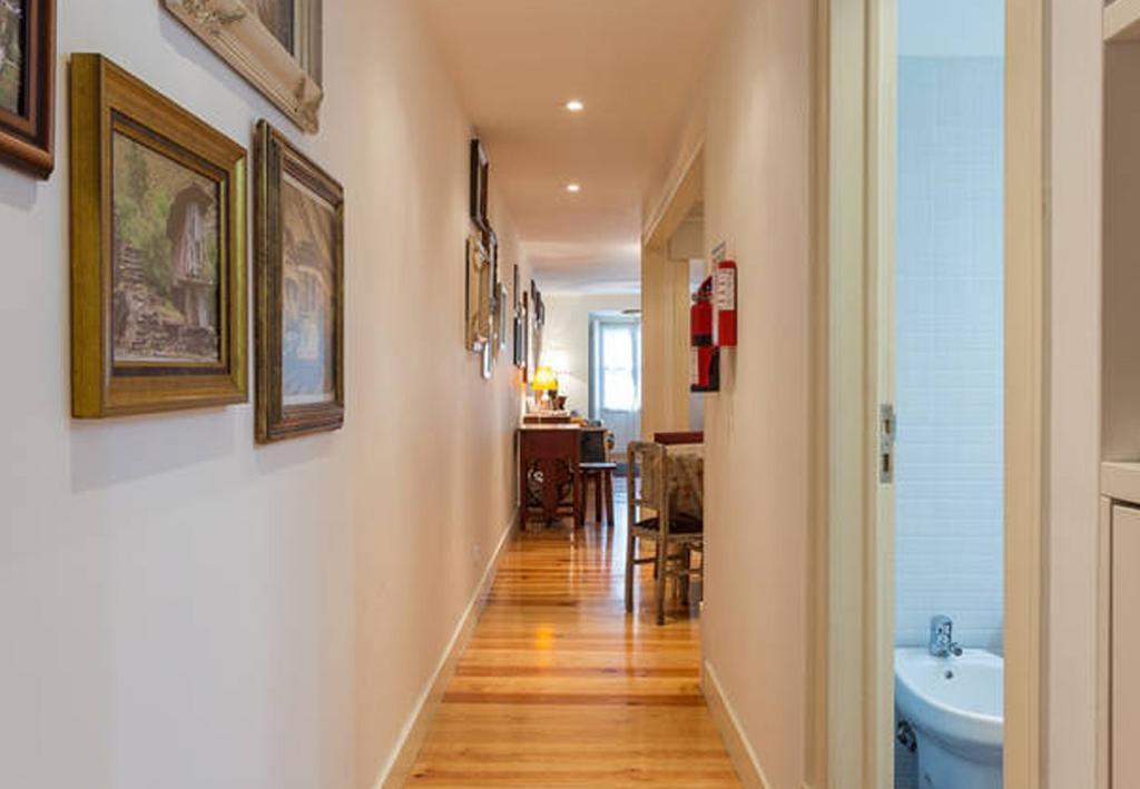 The Day Tripper At Chiado Apartamento