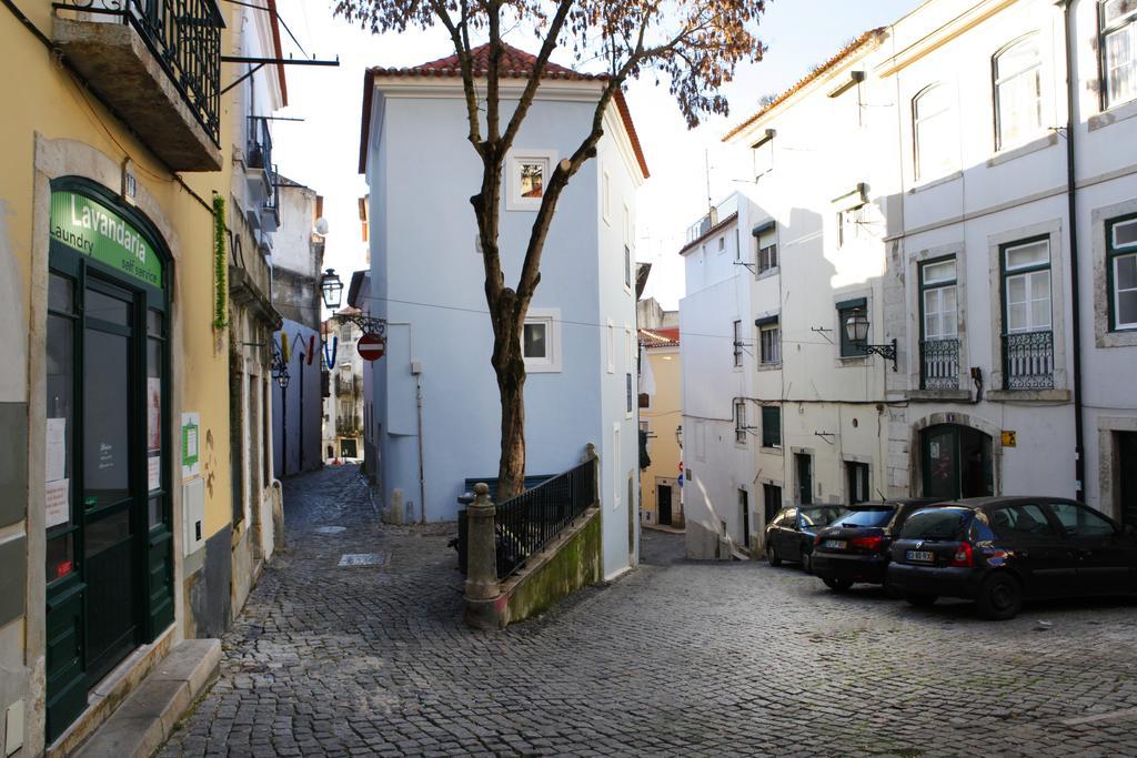 Alfama Yellow House Lisboa
