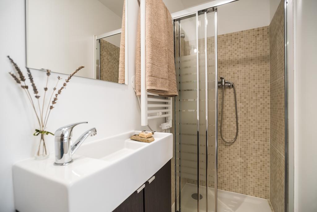 Little Duplex In Alfama Lisbon
