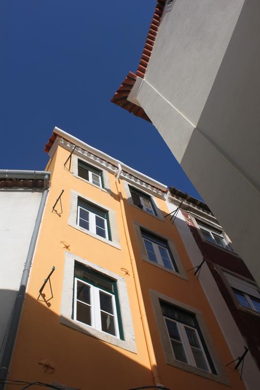 Little Duplex In Alfama Lisbon