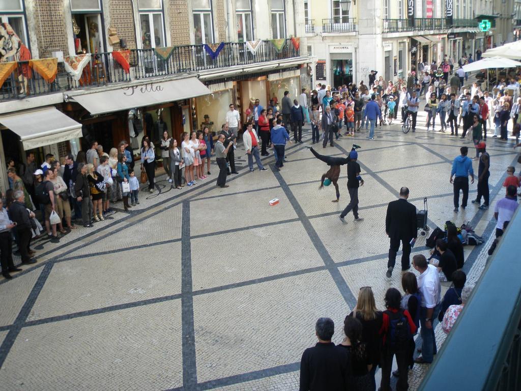 Center 2*