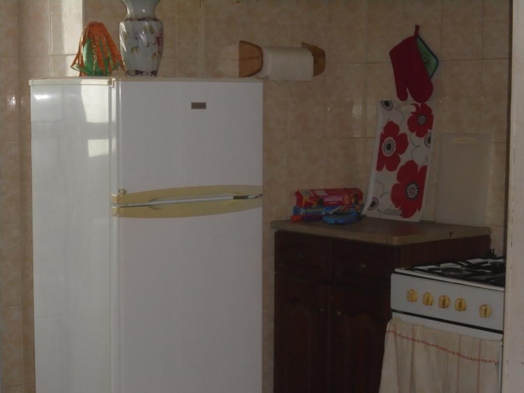 Crescent Hostal *