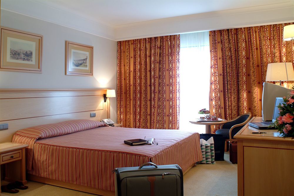 Real Palacio Hotel 5*