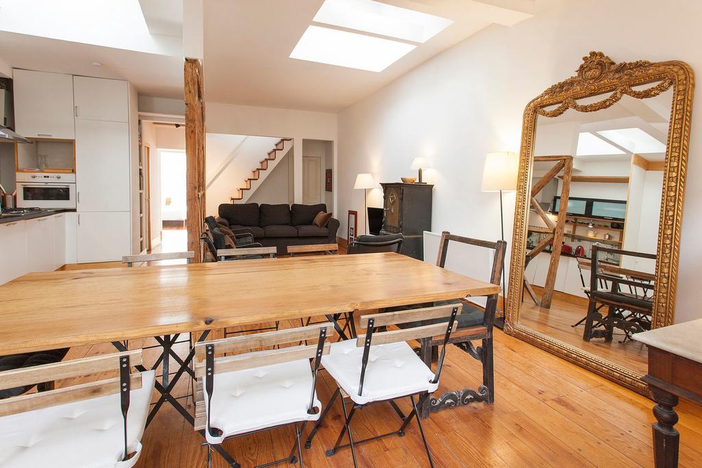 Central, Charming, Quiet, Garden&parking *