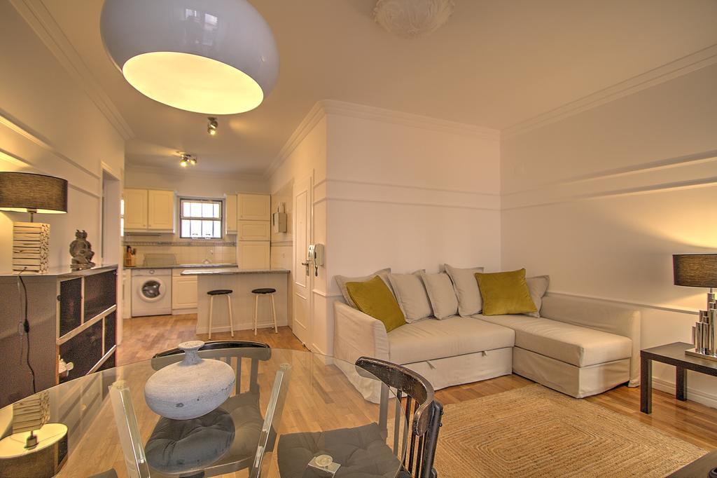 Heart Of Bairro Alto-live Like A Local *