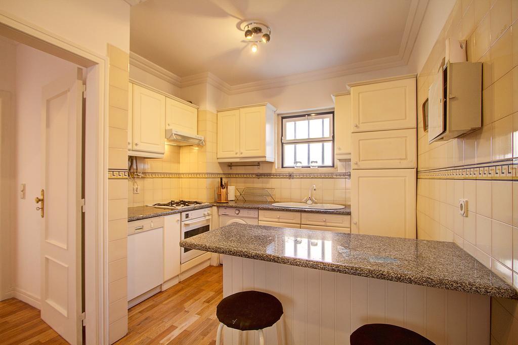 Apartamento Heart Of Bairro Alto-live Like A Local