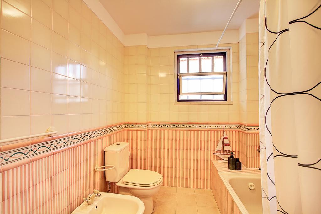Heart Of Bairro Alto-live Like A Local Apartamento Lisboa
