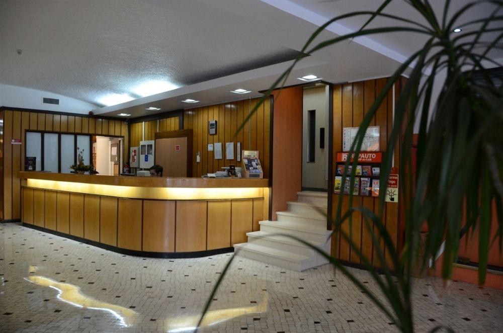 Flamingo Hotel 3*