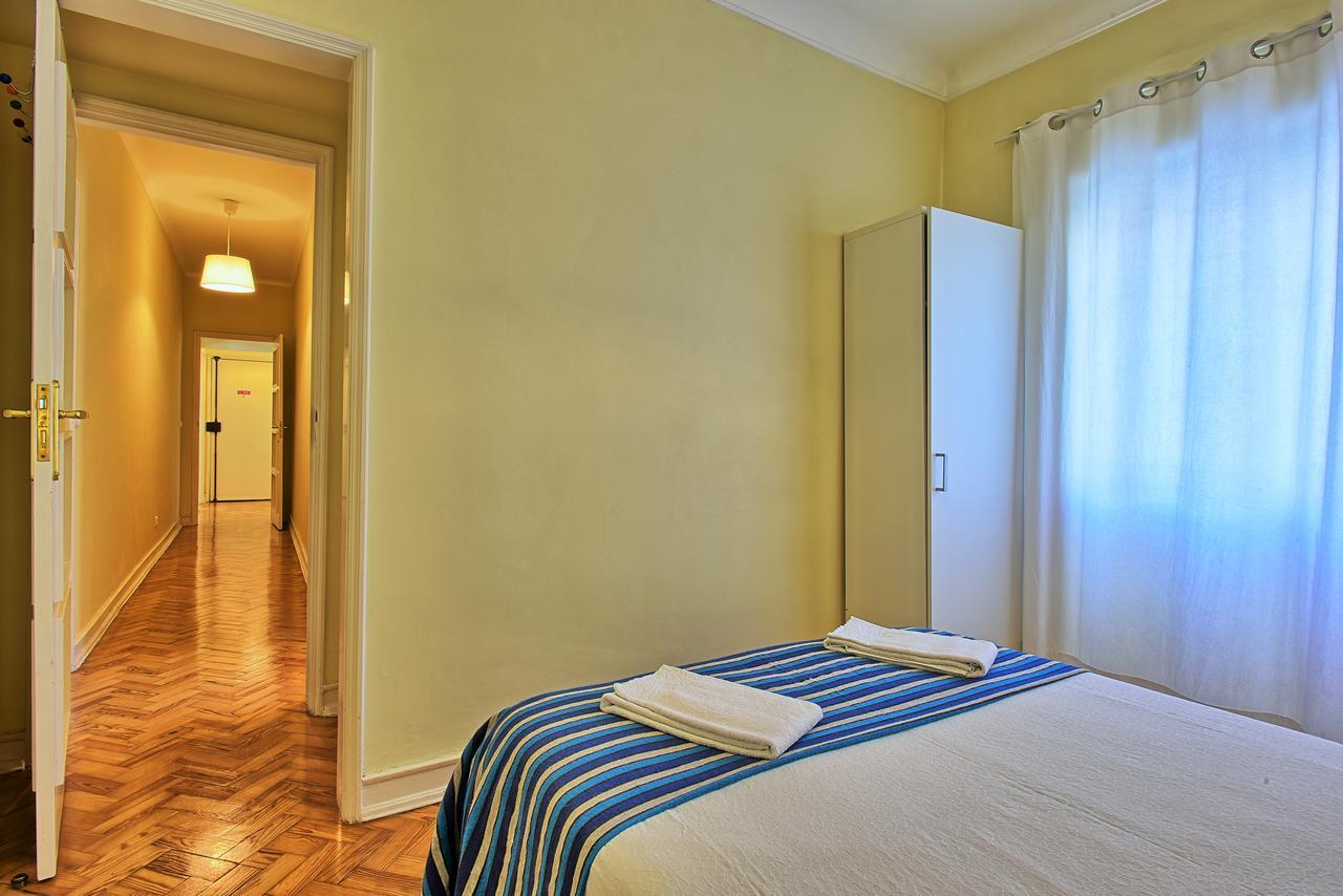 Apartment Almirante 2 Four Bedrooms Lisbon