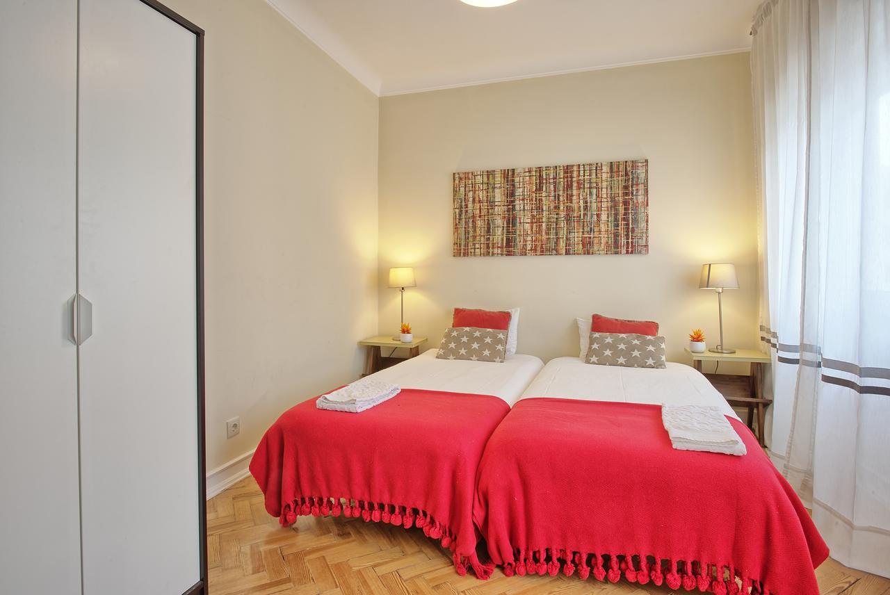 Almirante Floor / Almirante Reis Avenue Apartment *