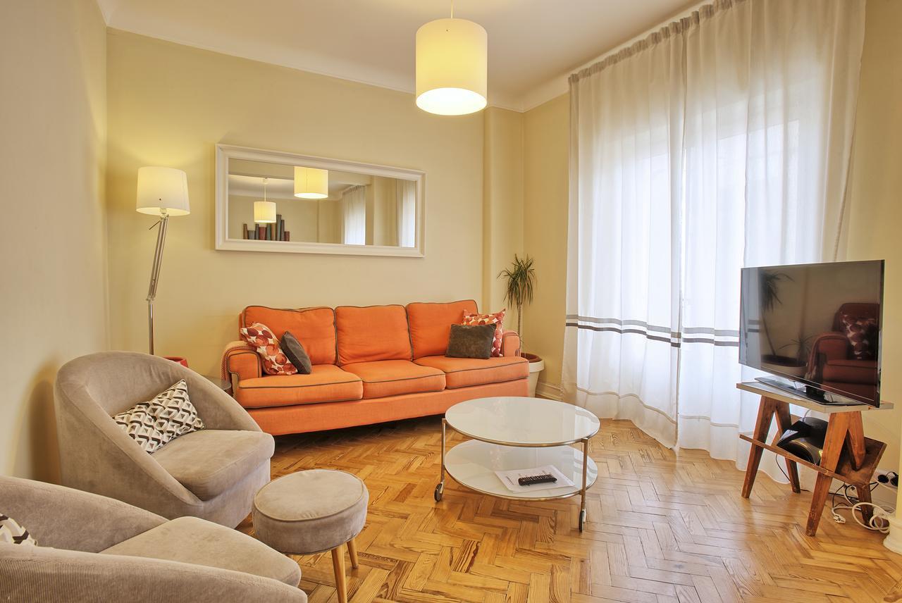 Apartment Almirante Floor / Almirante Reis Avenue Lisbon