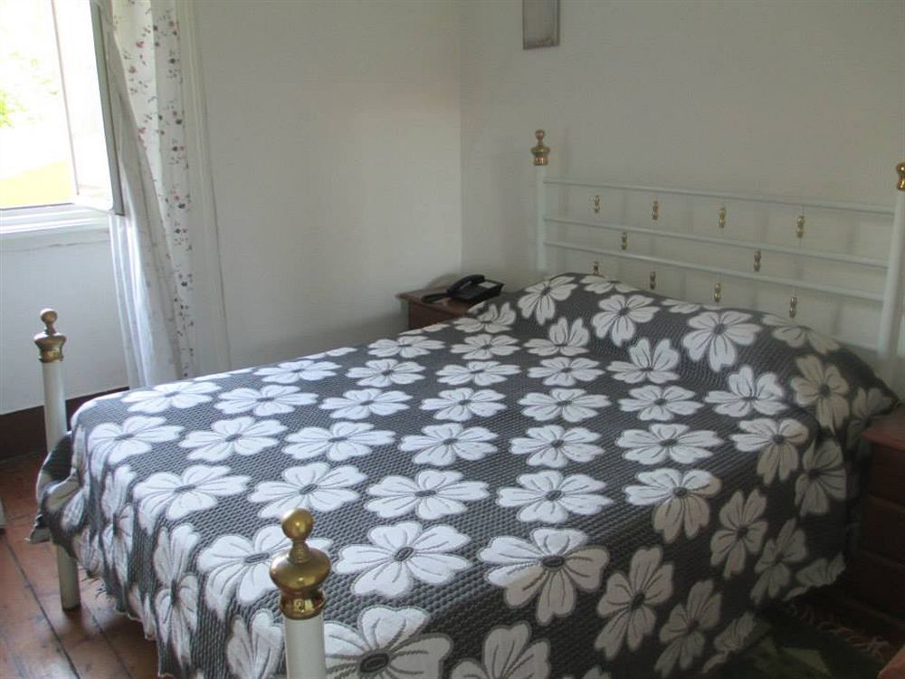 Hostal Pensao Sao Joao Da Praca Lisboa