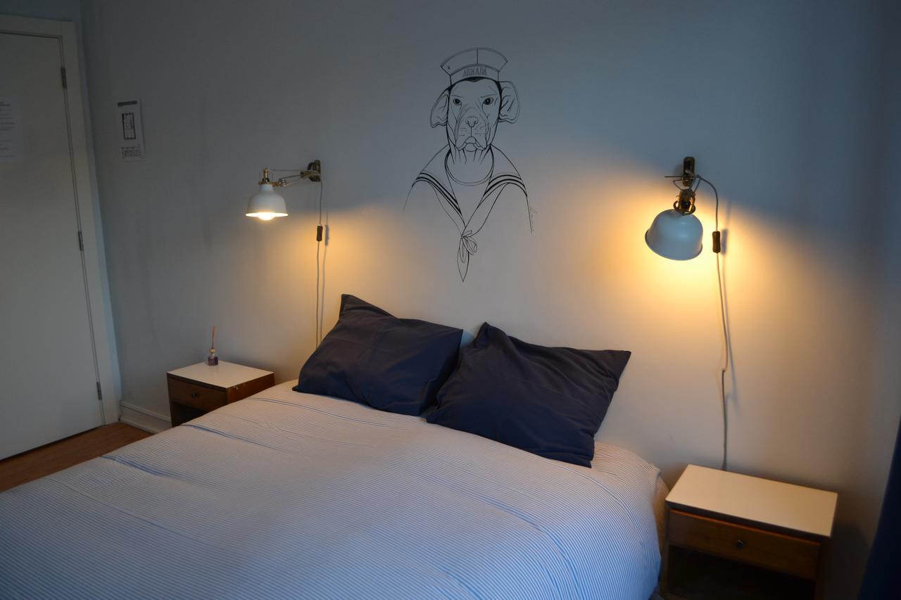 Hostal Goodnight *