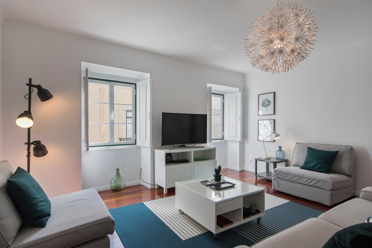 Lovelystay - Bica Patio Duplex Apartamento