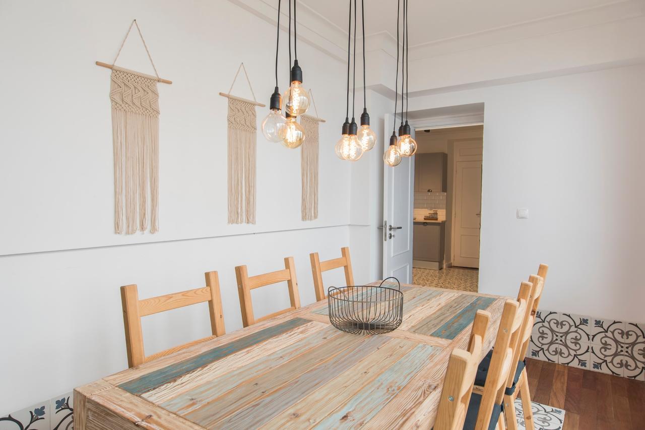 Apartamento Lovelystay - Bica Patio Duplex Lisboa