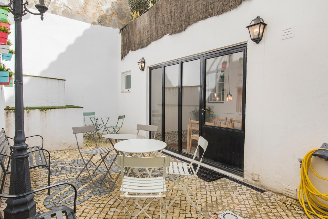 Lovelystay - Bica Patio Duplex Apartamento