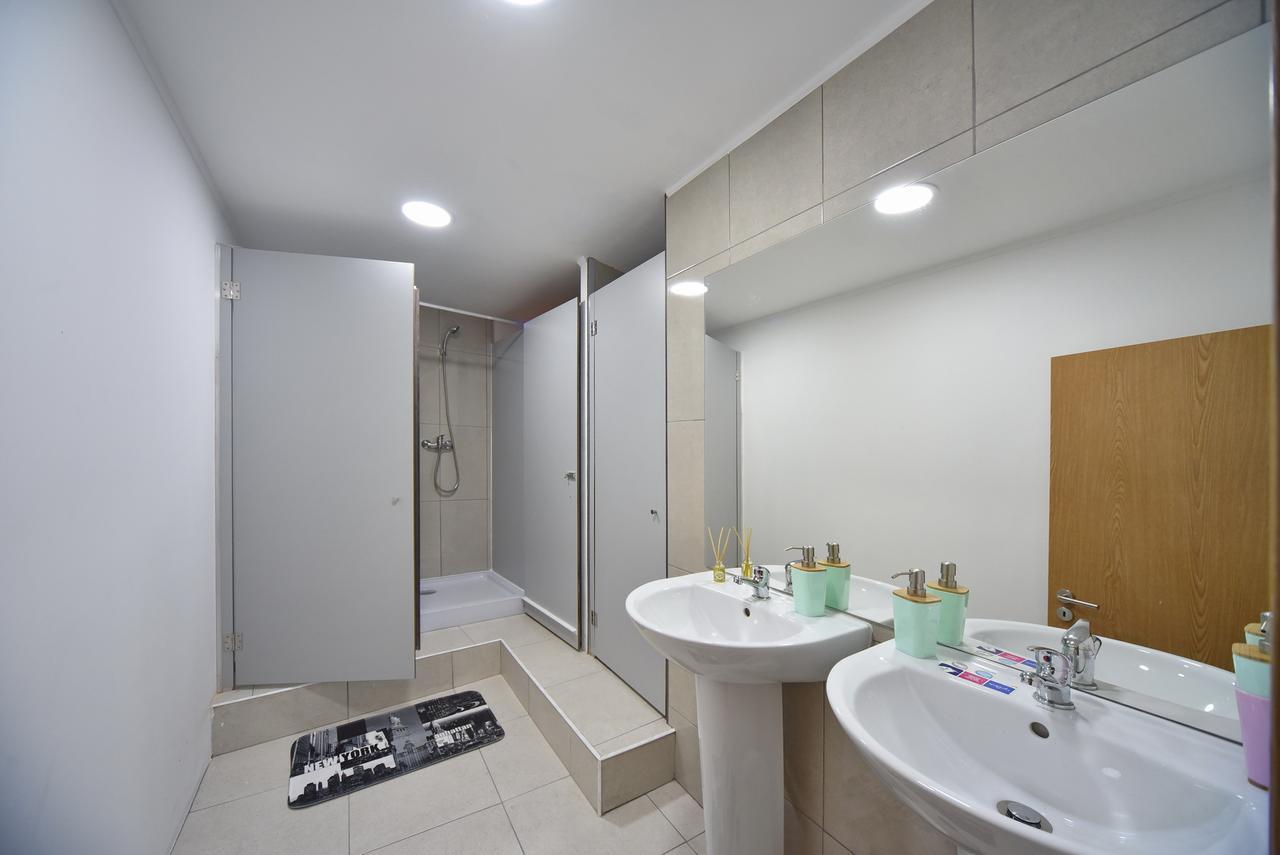 Hostal Simplicity Rooms & Suites