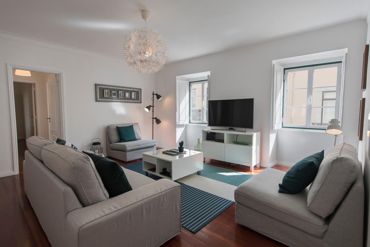 Lovelystay - Bica Patio Duplex Apartamento