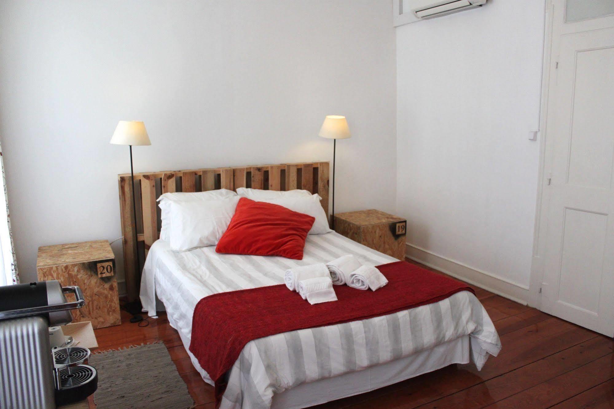 G&b - And Wines Hostal Lisboa