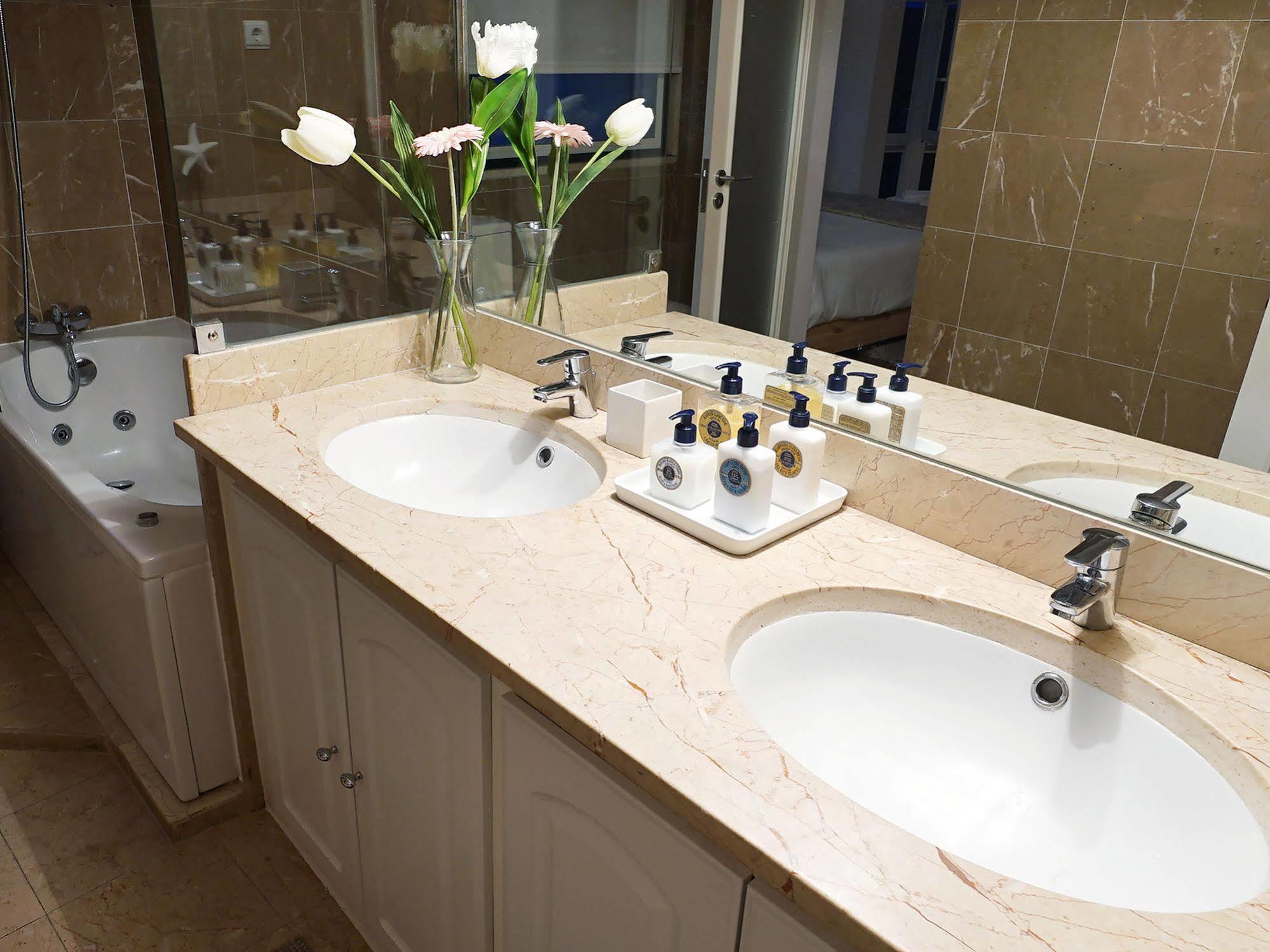 Shiado Suites Bed and breakfast Lisboa