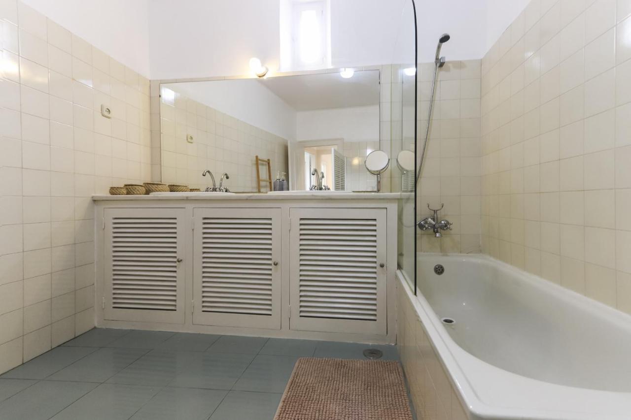 Chiado Views By Homing Apartamento *