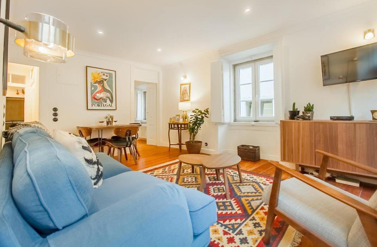 Unique And Stylish Flat In Historic * Lisboa