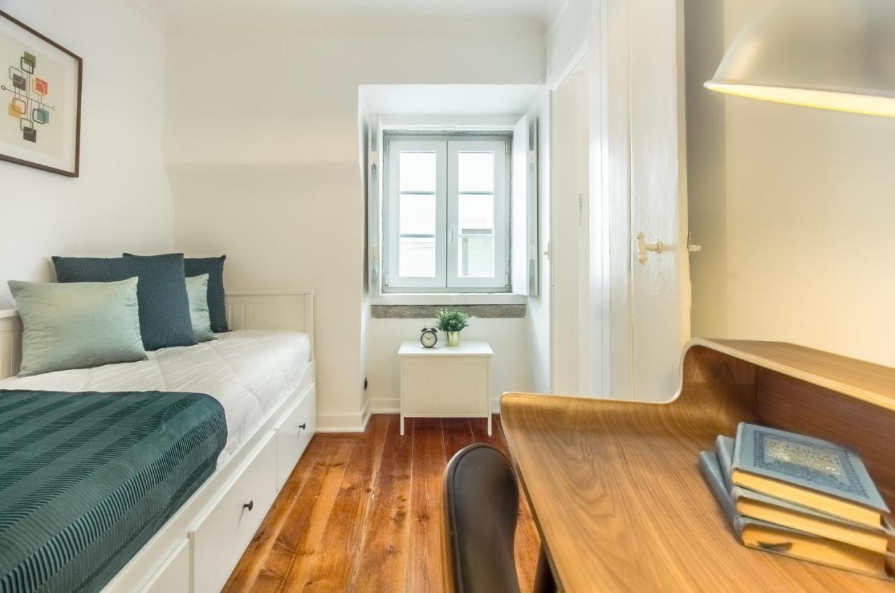 Unique And Stylish Flat In Historic * Lisboa