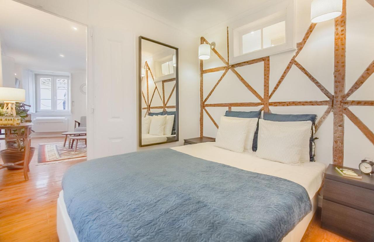 Unique And Stylish Flat In Historic *