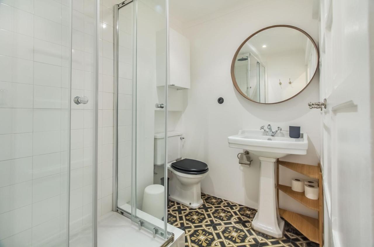 Unique And Stylish Flat In Historic Lisboa