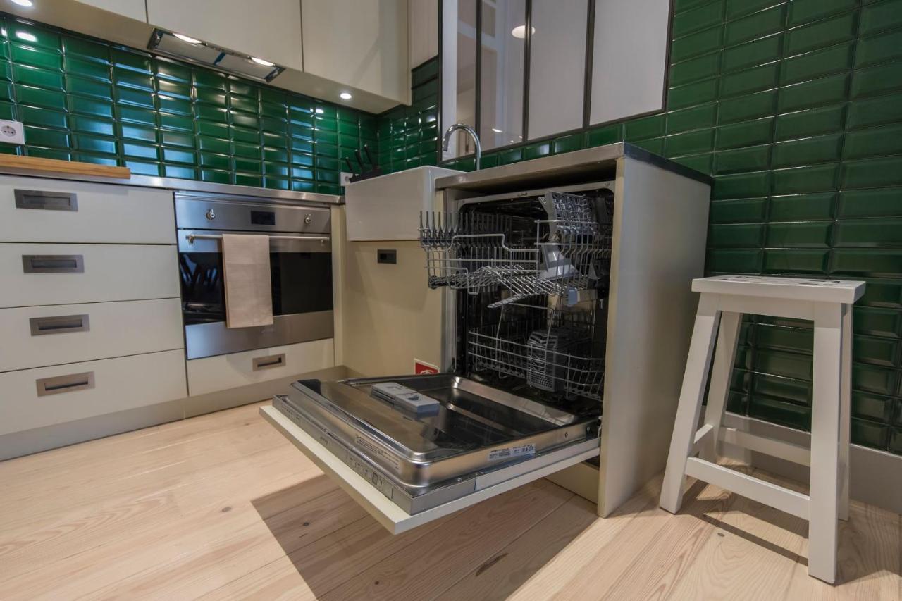 Lovelystay - Charming 3 Bedroom Wonder Downtown Apartamento