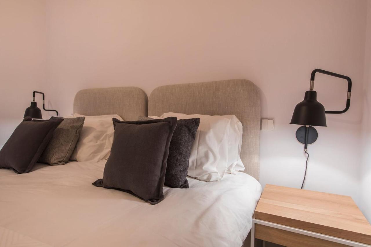Lovelystay - Charming 3 Bedroom Wonder Downtown * Lisboa