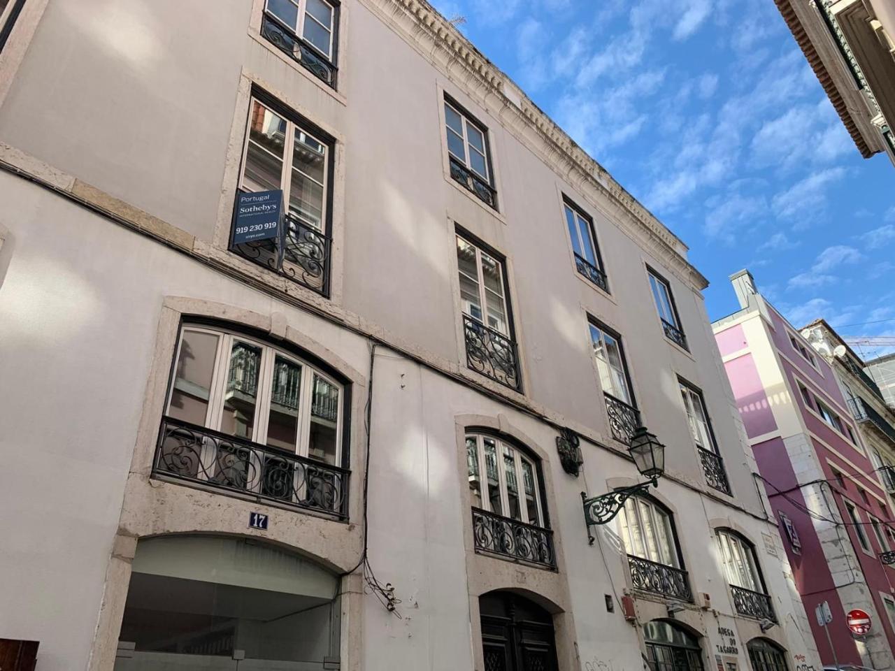 Leaseboa Suites Pensión *