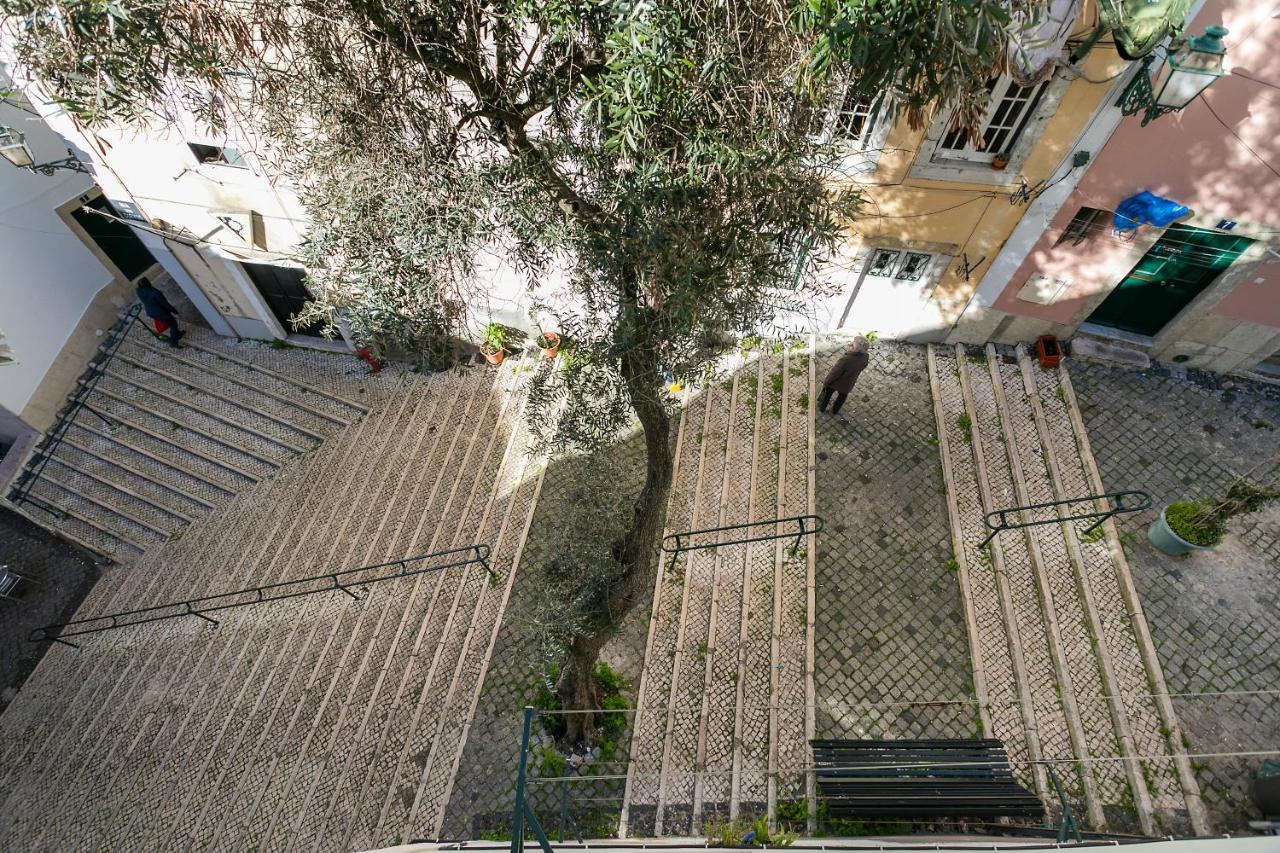 Cosy Alfama Hideout - With Rooftop Terrace *