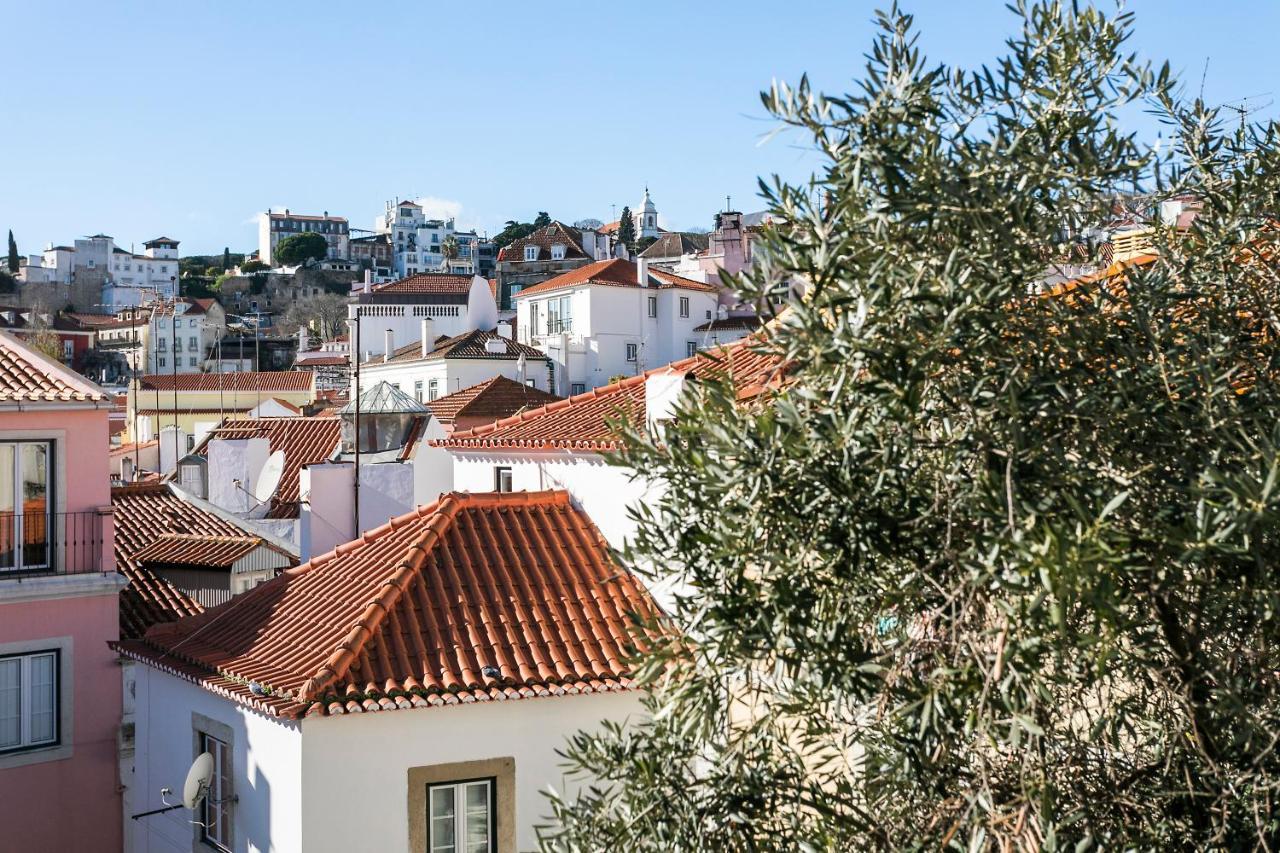 Cosy Alfama Hideout - With Rooftop Terrace