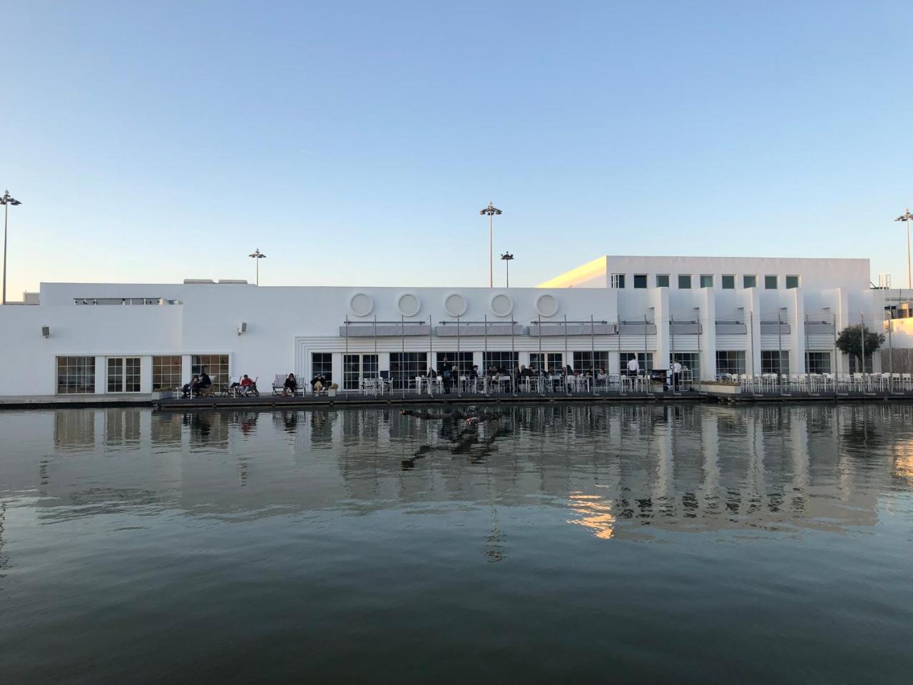 Espaço Espelho D'agua Pensión