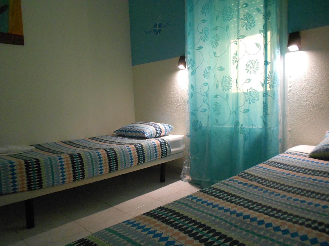 Crescent Hostal